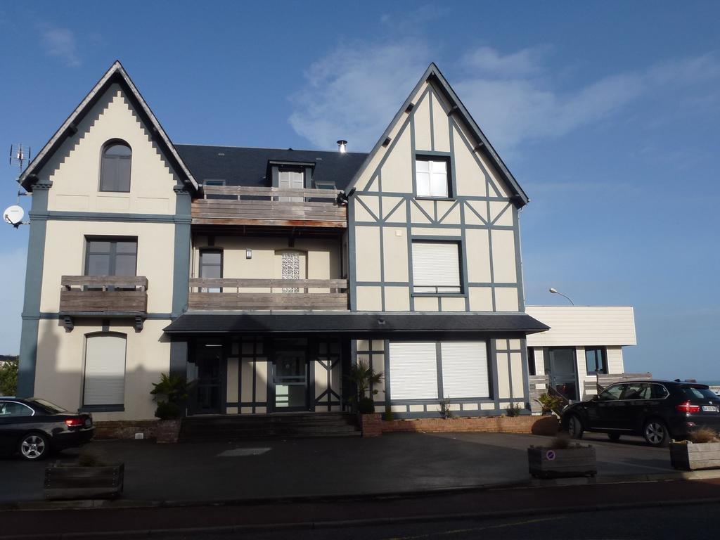 Le Normandy Apartamento Pourville-sur-Mer Quarto foto