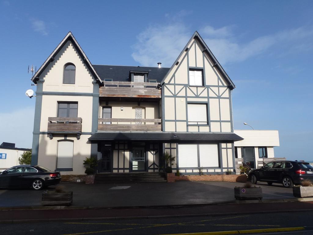 Le Normandy Apartamento Pourville-sur-Mer Quarto foto