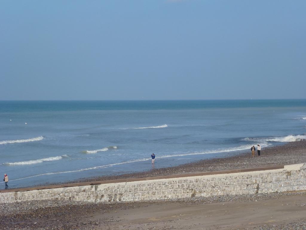 Le Normandy Apartamento Pourville-sur-Mer Quarto foto