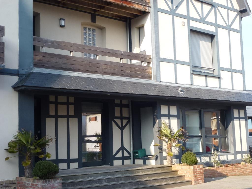 Le Normandy Apartamento Pourville-sur-Mer Quarto foto